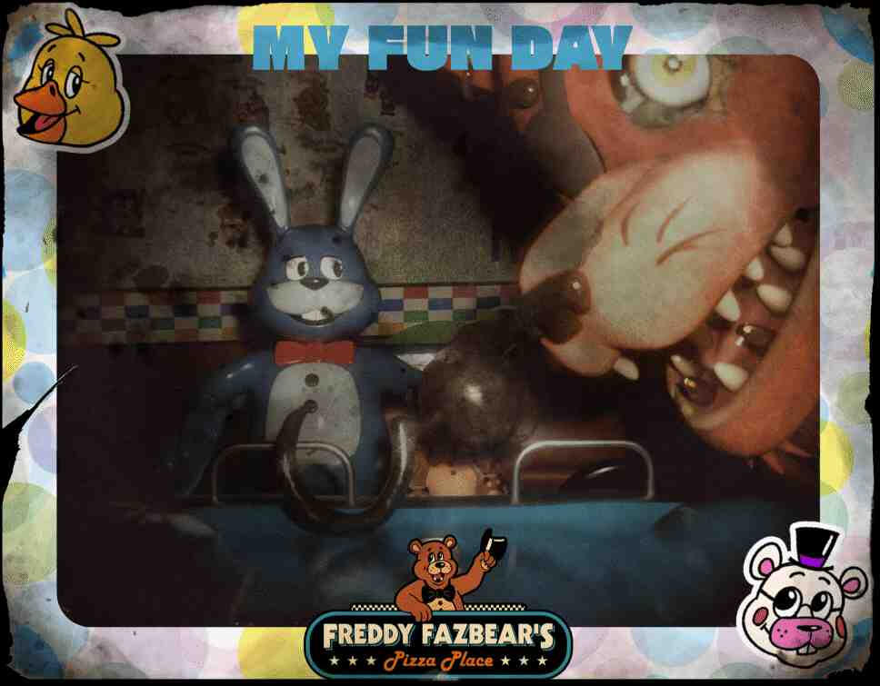 Ride photograph showing Foxy animatronic